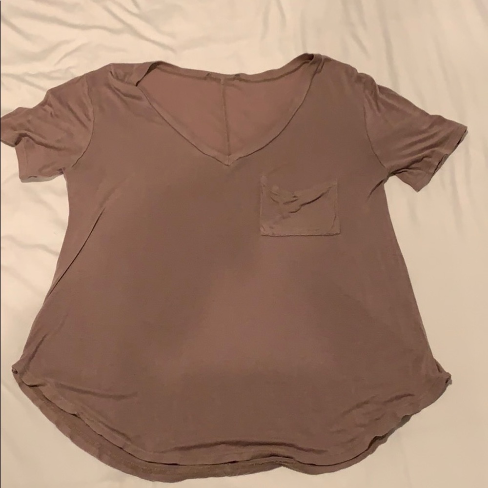 dusty pink v-neck tee